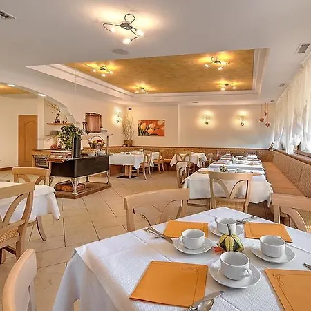 Garni La Vigna - Adult Friendly فندق San Michele allʼAdige