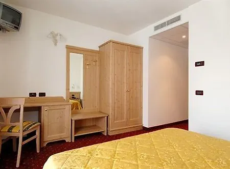 Garni La Vigna - Adult Friendly San Michele allʼAdige