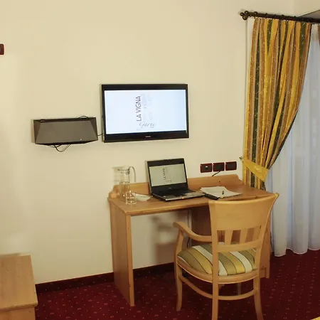 Garni La Vigna - Adult Friendly San Michele allʼAdige
